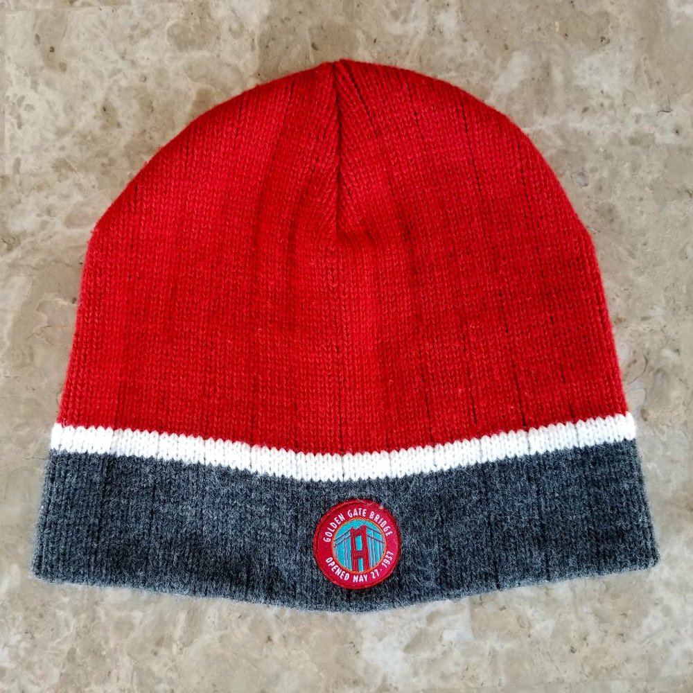 Like NEW San Francisco “GOLDEN GATE BRIDGE” Red Beanie Hat Made in USA